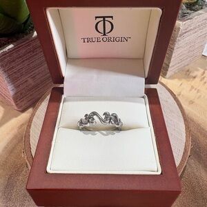 Wavy Silver Women's Ring🩶